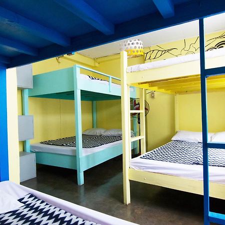 Go Surfari House Hostel Балер Екстериор снимка
