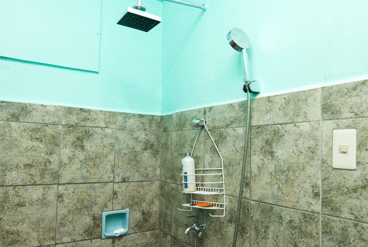 Go Surfari House Hostel Балер Екстериор снимка