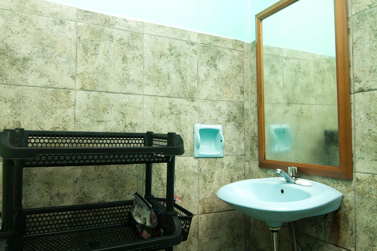 Go Surfari House Hostel Балер Екстериор снимка